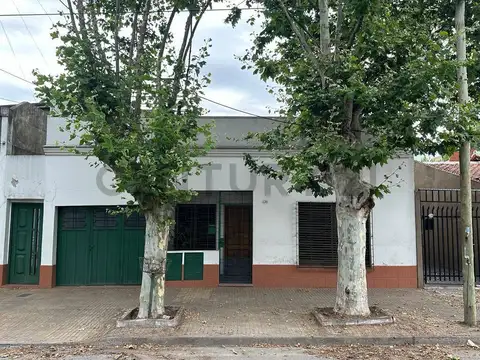 Venta Casa 4 AMBIENTES en Ciudadela-Tres de Febrero