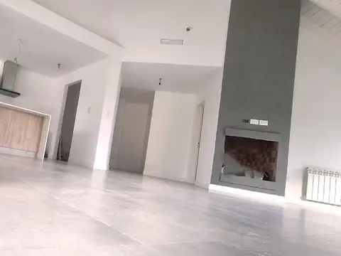 Casa en Venta en Campo Chico, USD 325.000