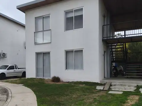 Apartamento en venta c/ cochera en La Querencia