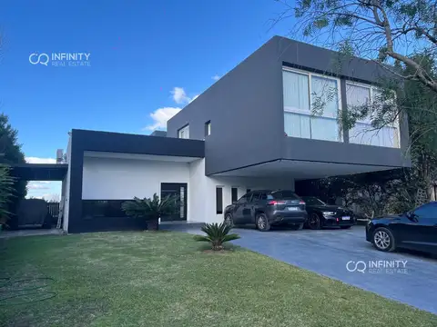 Casa 6 ambientes con 3 baños