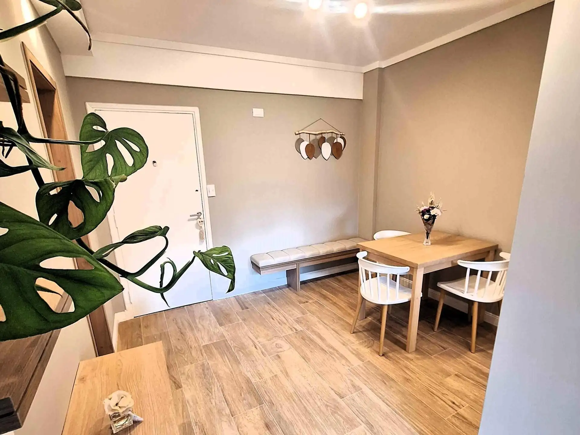 Departamento en Brown 2000 de un ambiente y medio con balcon