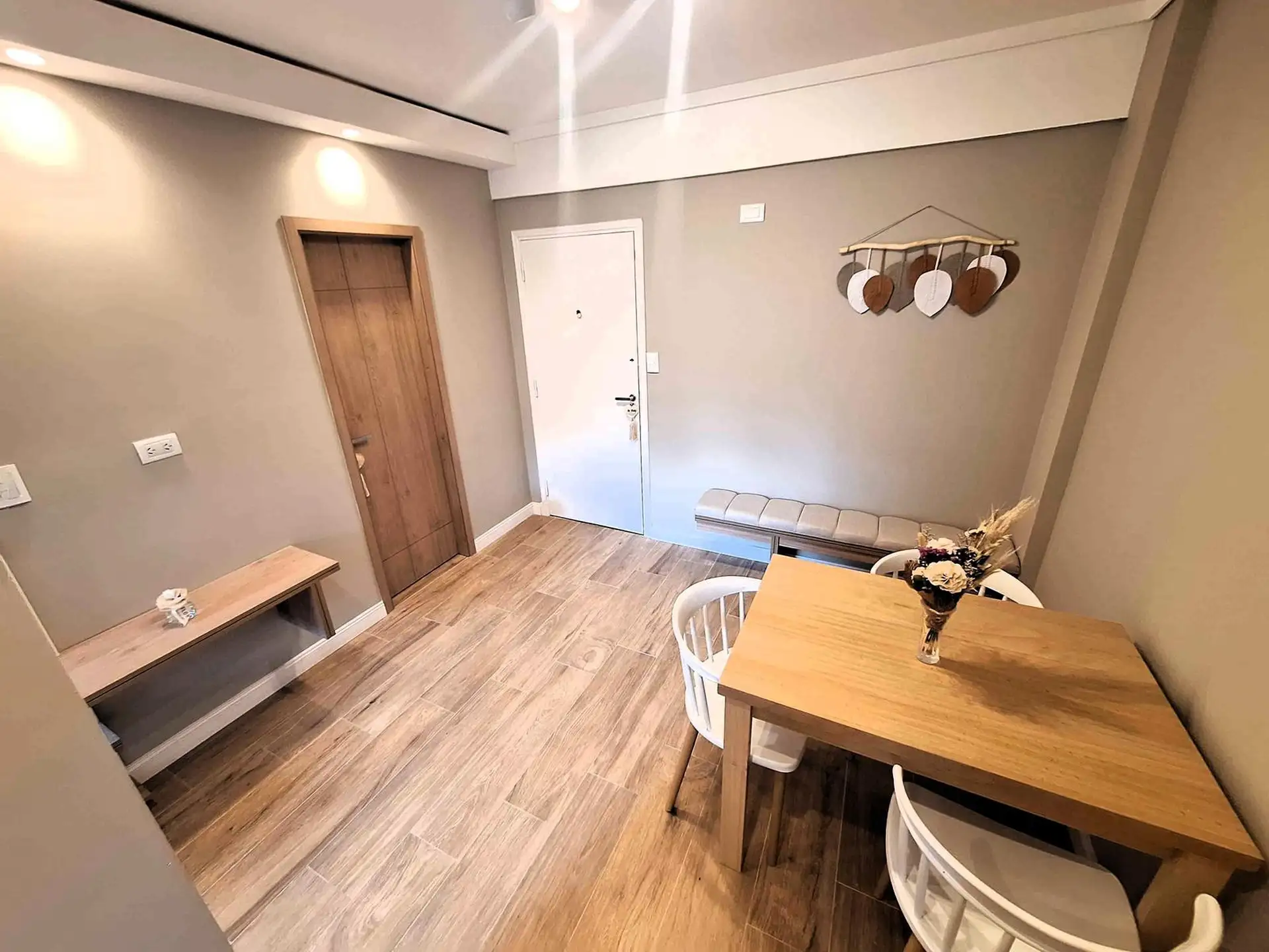 Departamento en Brown 2000 de un ambiente y medio con balcon