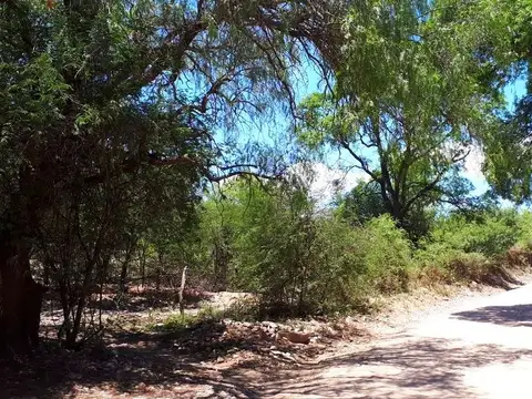 Lotes de 750m2 en San Marcos Sierras Excepcional ubicación en salida hacia el Quilpo -02634-