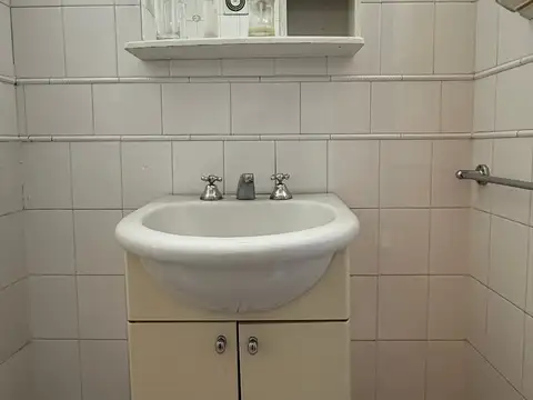 Depósito en venta de 200m2 ubicado en Parque Patricios