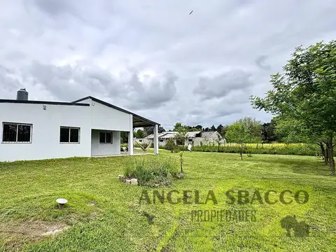 Quinta en Alquiler Temporal con 1 cochera