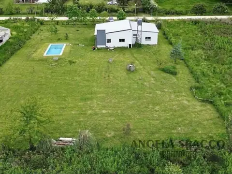 Quinta en Alquiler Temporal en Parada Robles, USD 1.200