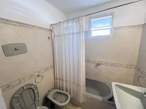 Departamento 4 ambientes con 2 baños