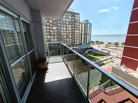 Semipiso 4 ambientes con dependencia y cochera