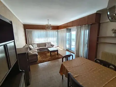 Departamento en Alquiler de 5 ambientes