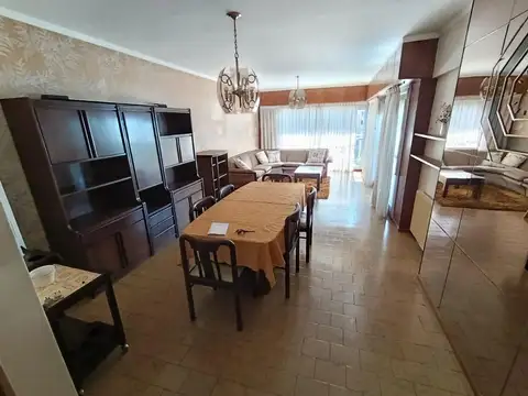 Diagonal Alberdi 2300, Piso 4