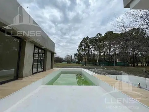 Greenvile Polo & Resort