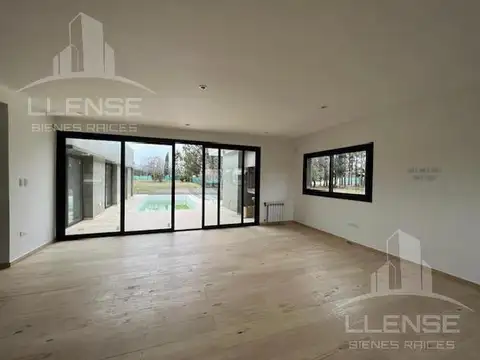 Casa 4 ambientes a estrenar con pileta en venta - Greenville Polo