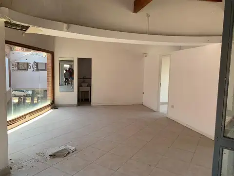 Local en Venta en Carilo, USD 99.000