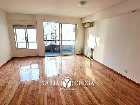 Semipiso alto con cochera en excelente estado y zona