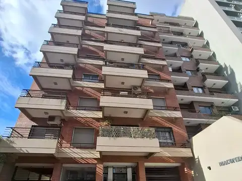 ALQUILER AMBIENTE Y MEDIO. QUILMES CTRO.MACONDA