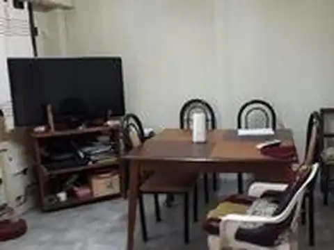 25 de Mayo e/ Trinidad Tobago y Guayana