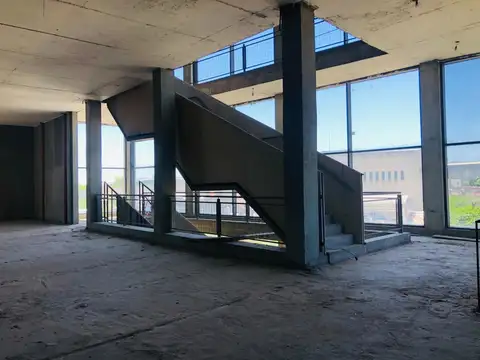 LA BOCA- DISTRITO DE LAS ARTES 1700 M2