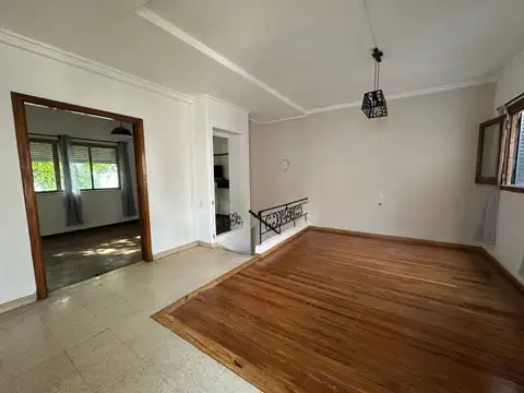 Depto Tipo Casa en Alquiler de 2 dormitorios