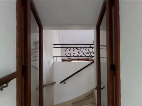 calle 66 600, Piso 1