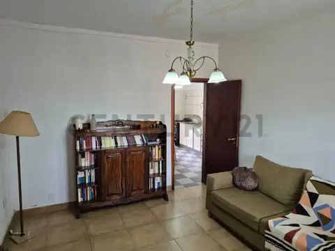 Casa en Venta en Los Hornos, USD 98.000