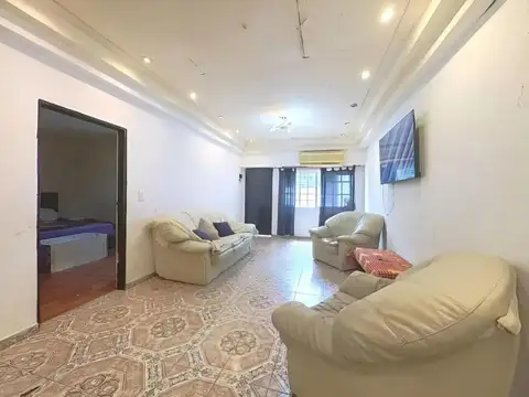 Depto Tipo Casa en Venta al Este
