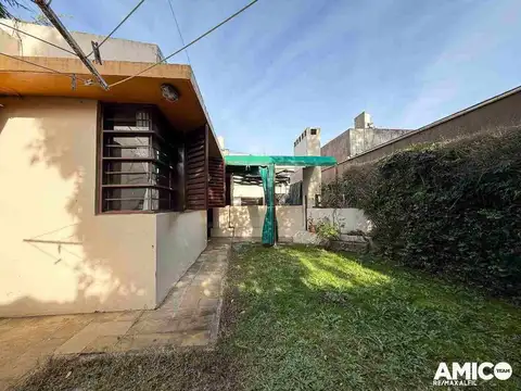 Depto Tipo Casa en Venta con 1 cocheras