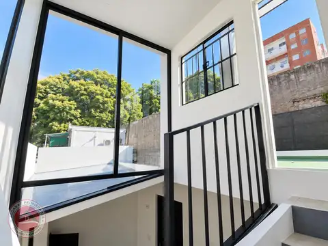 Depto Tipo Casa en Alquiler de 3 dormitorios
