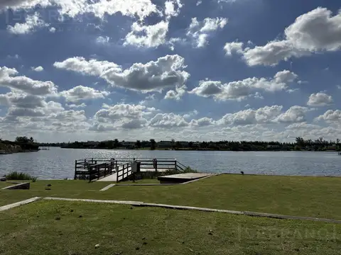 Venta Casa 4 ambientes en Santa Teresa. Apto Credito. Escritorio y Lavadero.