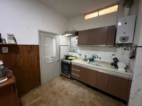 Casa , 3 dormitorios con cochera cubierta