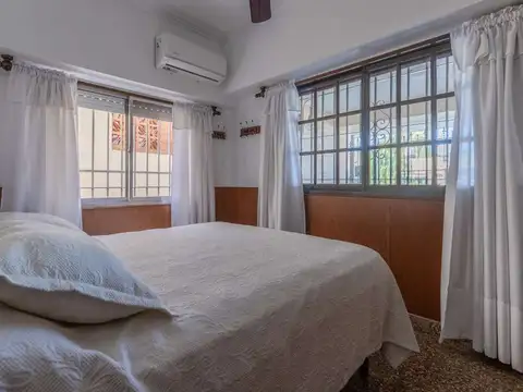 Casa en Venta en Rafael Calzada, USD 144.900