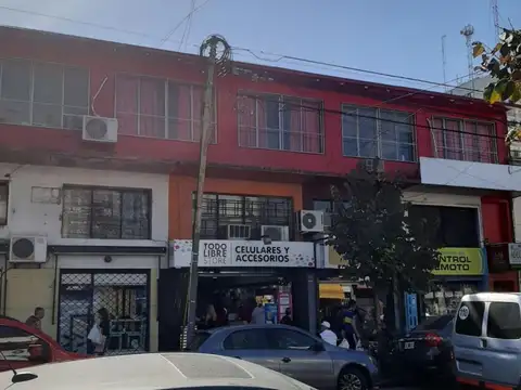 Cnel. Ramon Falcon 6900, Piso 1