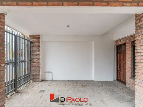 Depto Tipo Casa 6 ambientes con 2 baños