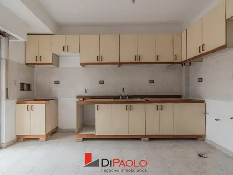 Depto Tipo Casa en Venta de 6 ambientes