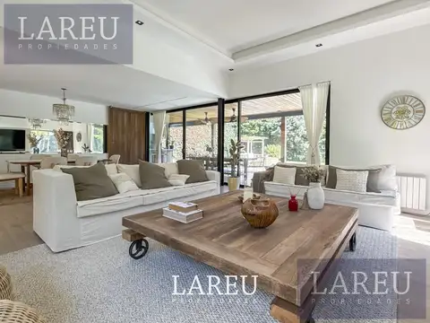 Casa en Alquiler de 4 dormitorios