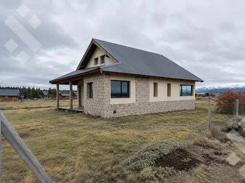 Casa en Venta en San Martin de los Andes, Lácar