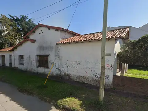 Luis María Campos 1200