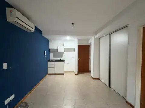 Paulino Rojas 300, Piso 1