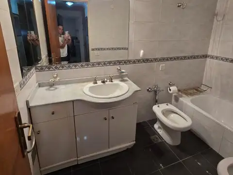 Departamento 4 ambientes con 2 baños