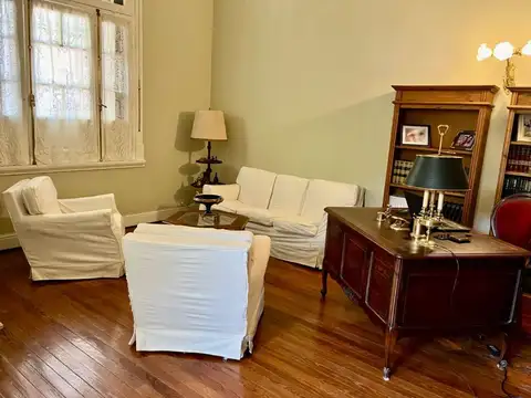 Linda y funcional casa Lomas de Zamora c/terraza