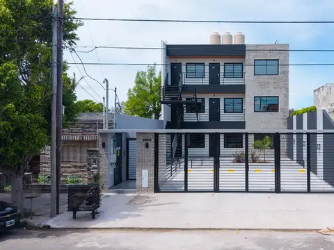 Departamento en  Venta 3 ambientes en Villa Luzuriaga (PB A)
