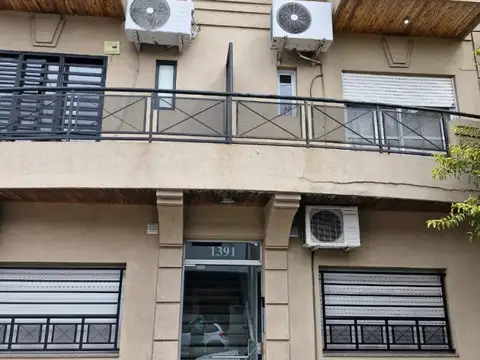 Excelente PH al frente en planta baja C/Patio