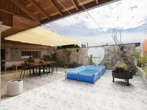 Casa 4 ambientes con 3 baños