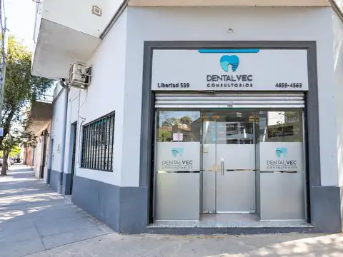 Venta local comercial en Haedo.