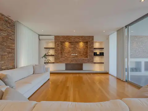 Casa venta Santa Bárbara 9 ambientes lago central