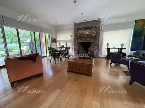 Casa 7 ambientes con 3 baños