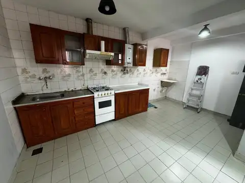 Depto Tipo Casa en Venta en Carapachay, USD 135.000
