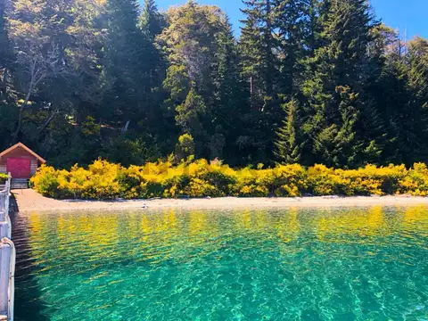 Terreno en Venta en Villa La Angostura, USD 218.000