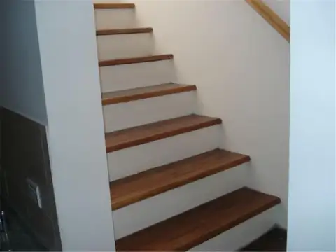 B Aizpurua 3300, Piso 1