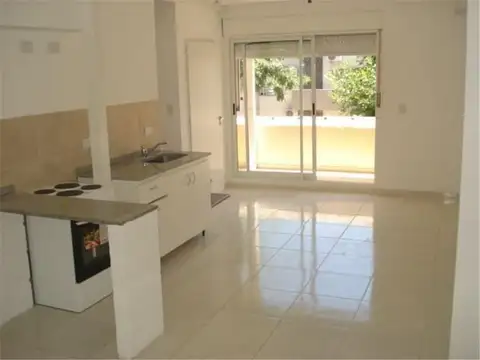 B Aizpurua 3300, Piso 1