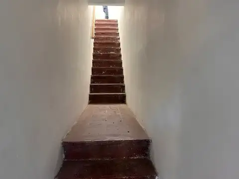Depto Tipo Casa 2 ambientes con 1 baño